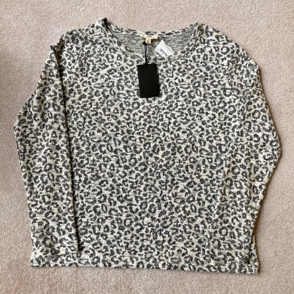 Jane and Delancy NWT Animal Print Sweater Medium
